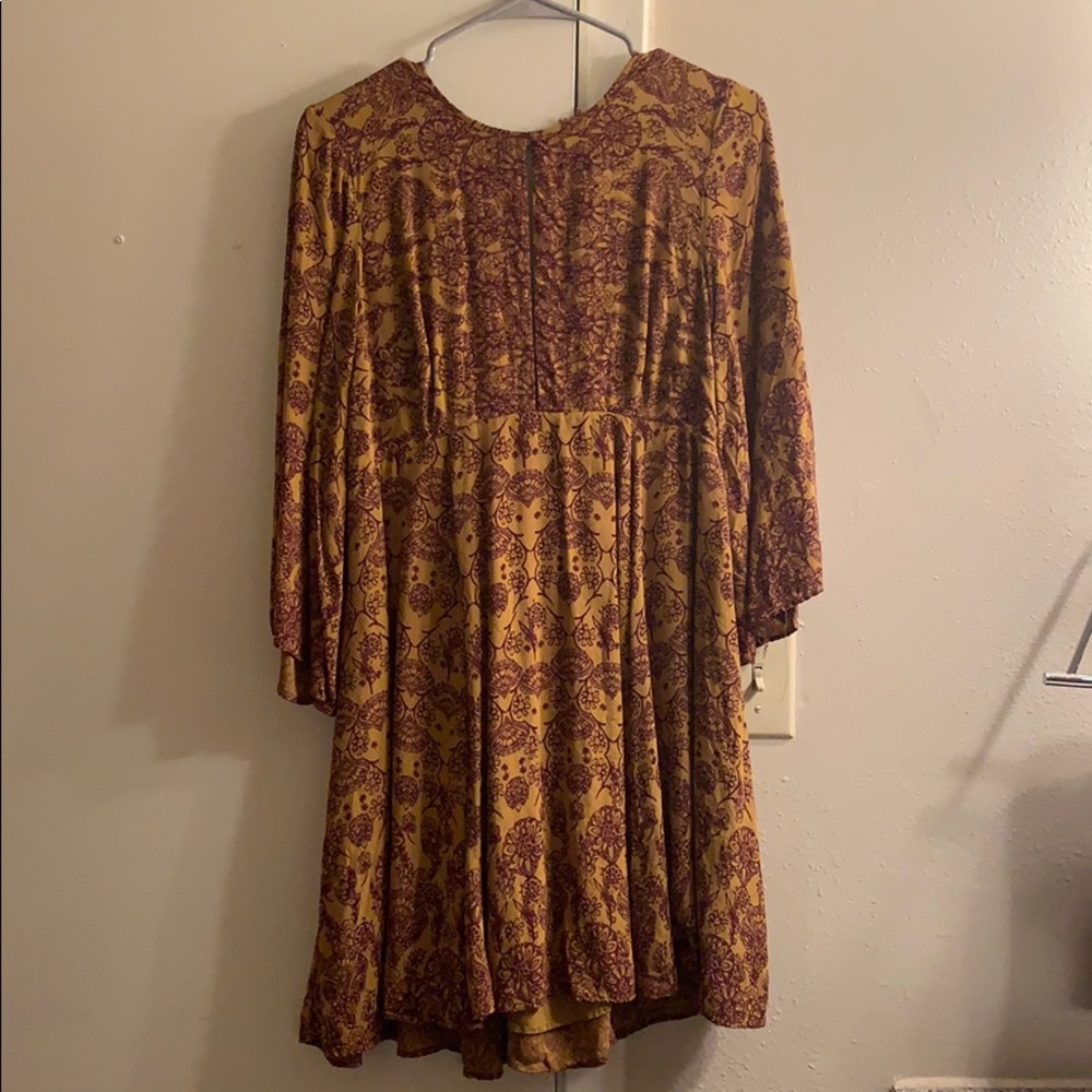 Open back long sleeve dress